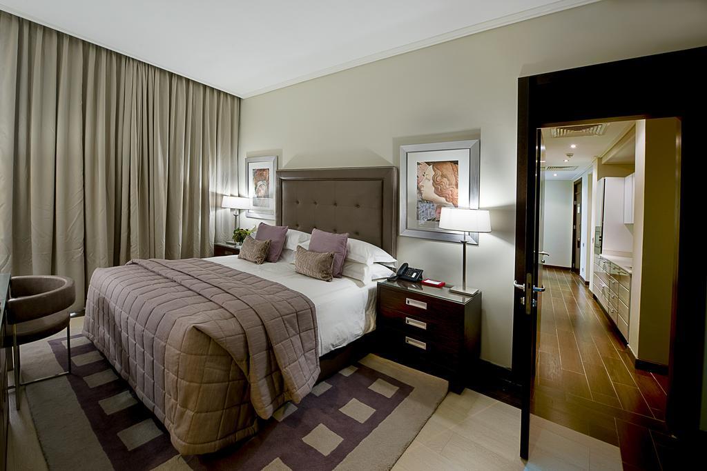 The George Hotel Lagos Eksteriør billede
