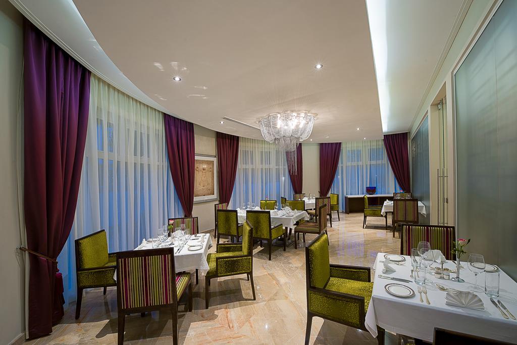 The George Hotel Lagos Eksteriør billede